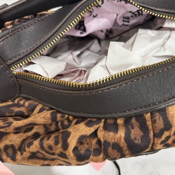 Viral!!!!  Juicy Couture cheetah Hobo Romance Shoulder Bag with matching wallet. - Picture 4 of 6